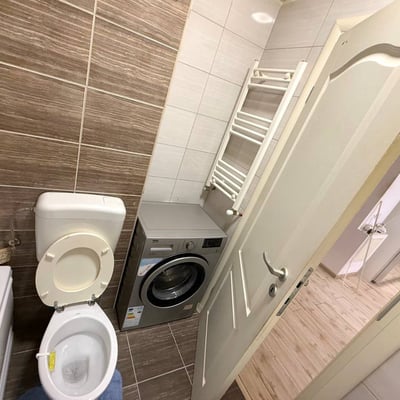 Location d’un appartement spacieux de 2 pièces avec balcon, secteur 6, Chiajna, Bucarest, Roumanie